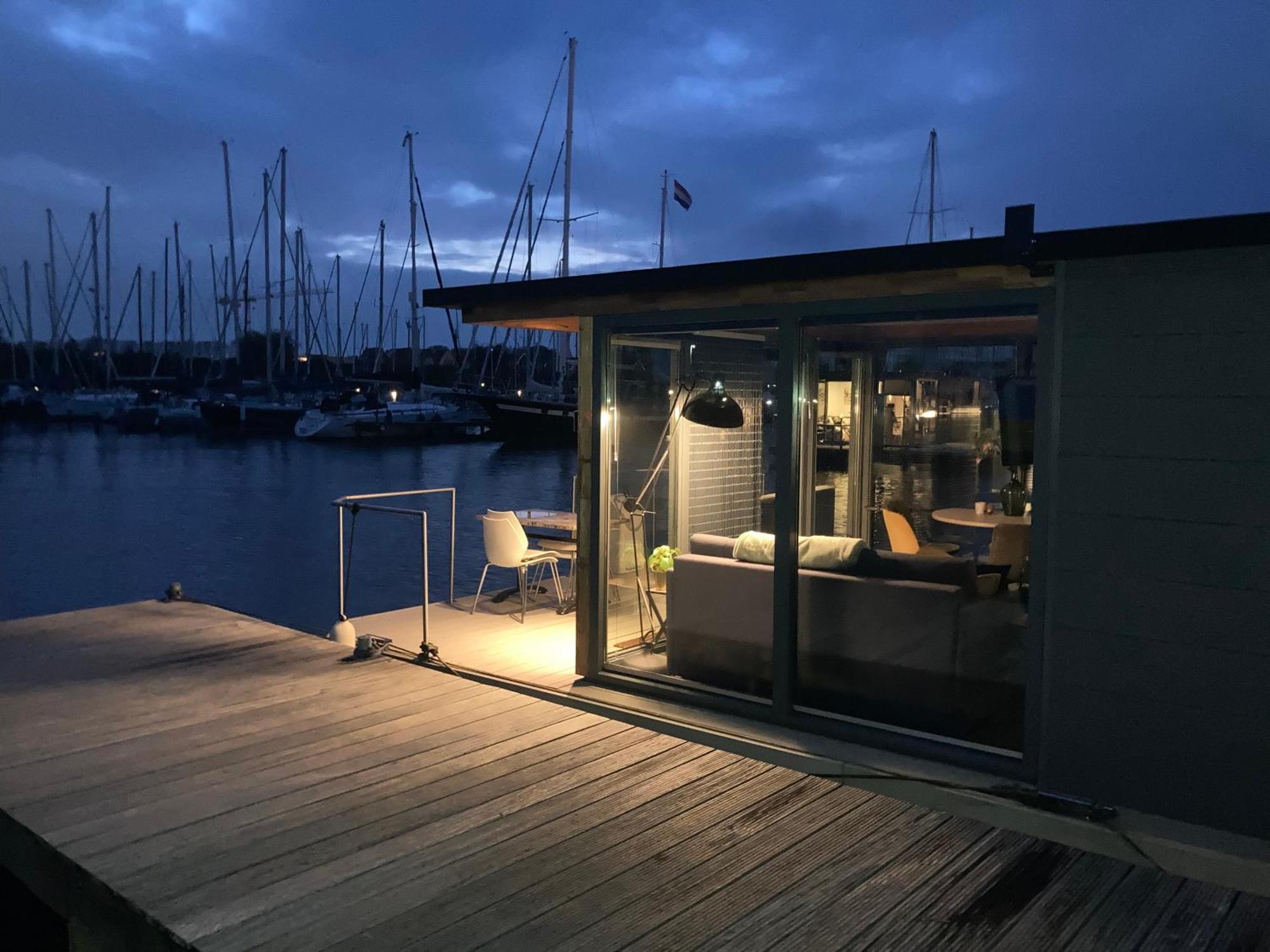 Hotel Houseboat De Amstel Monnickendam Exterior foto